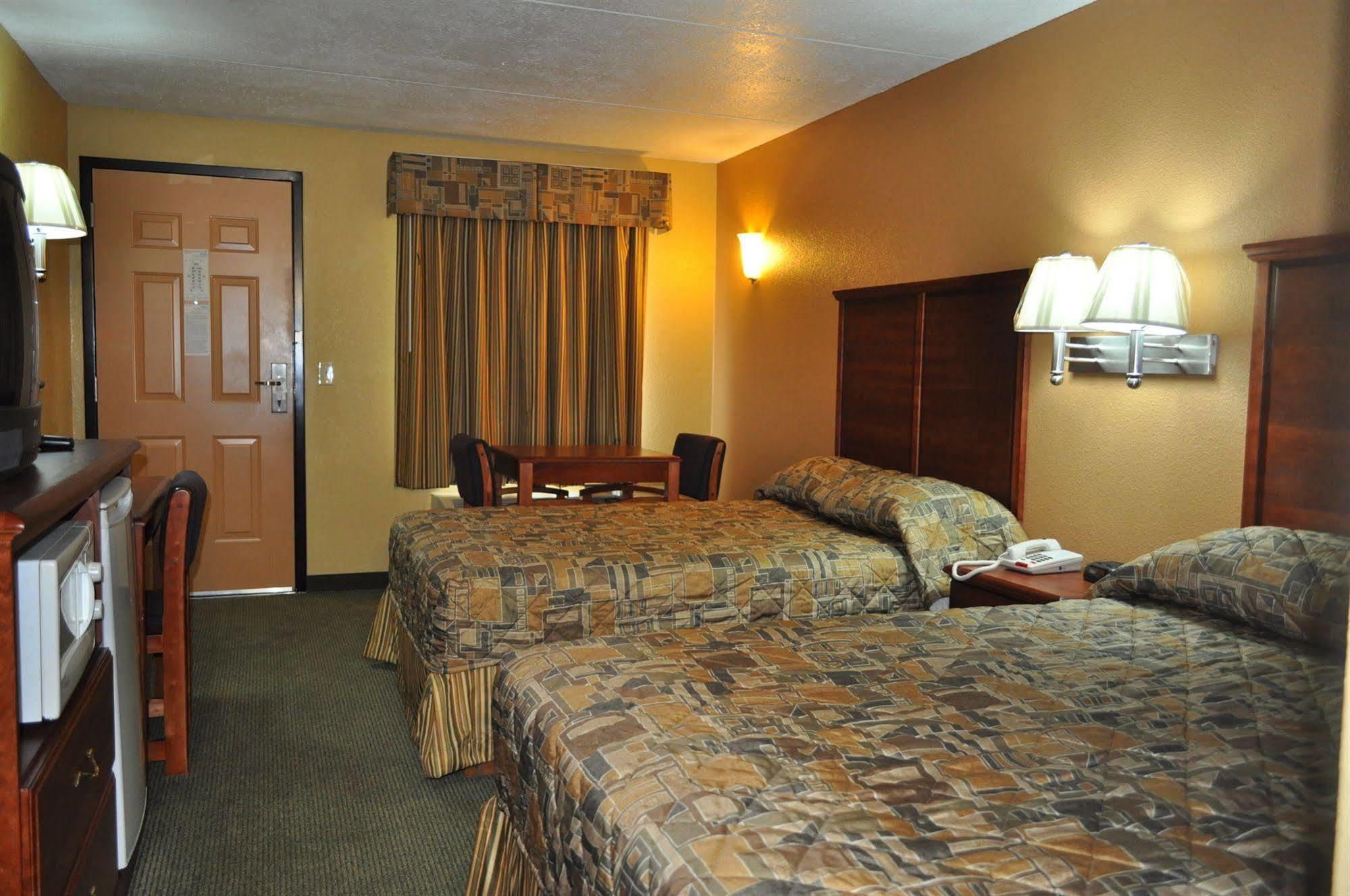 Drakes Creek Inn - Formerly The Relax Inn Hendersonville Kültér fotó
